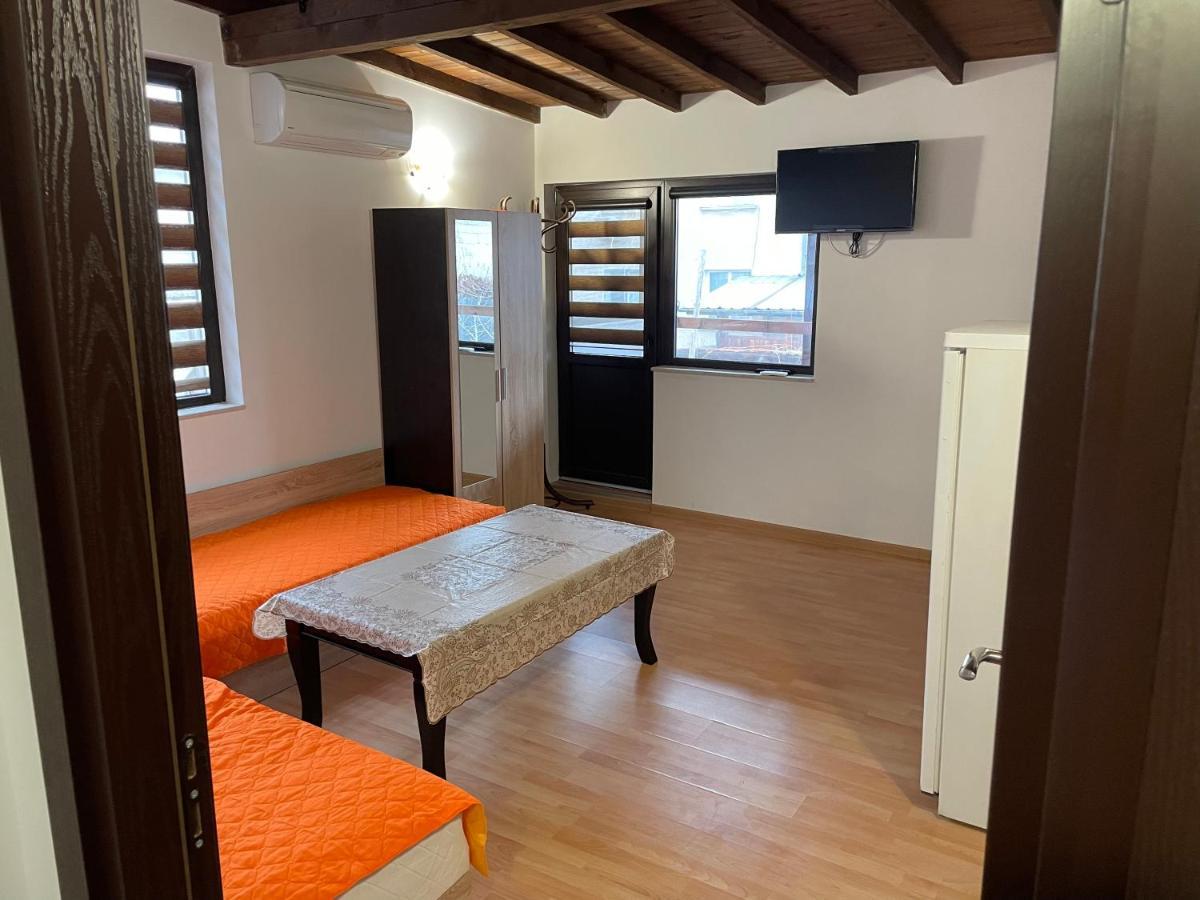 Lux Apart Uzunov-2 Hisarya Bagian luar foto