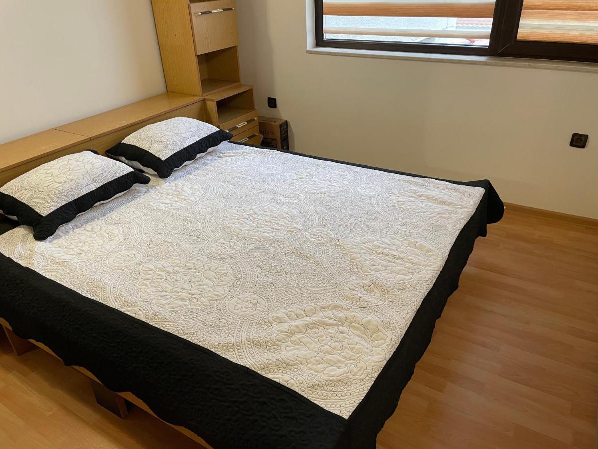 Lux Apart Uzunov-2 Hisarya Bagian luar foto